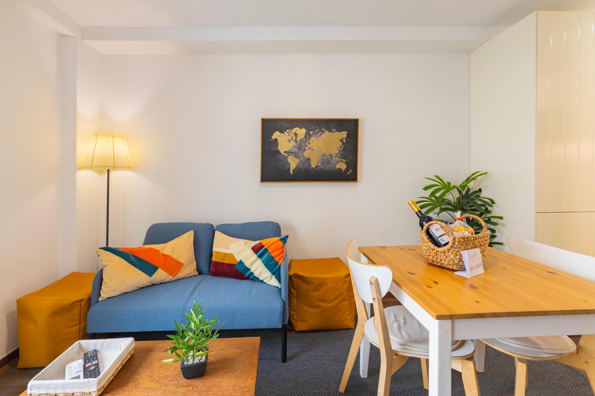 Cosy Remodeled Apartment In The City Center Fundao Exterior photo